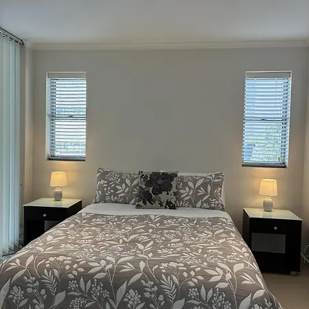 Merivale In South Two Beds Two Baths One Parking Apartment