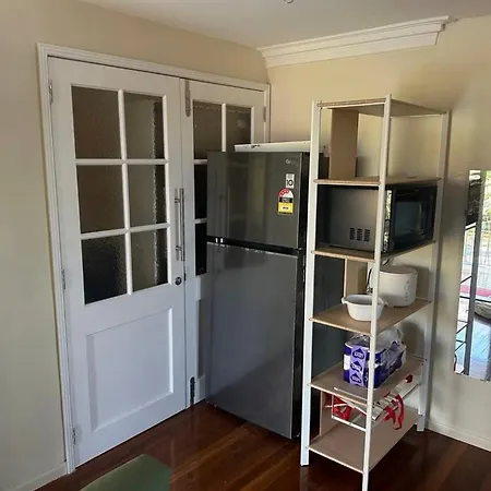 Homestay Granadilla St Queen Bed For Couple 独立附属公寓g5