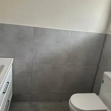 Homestay Granadilla St 走路10分钟到商场公交站单人房g1 *