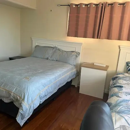 Granadilla St 超大间2张床走路到公交站商场g2 Homestay Brisbane