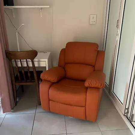 Uq 舒适3人间 10mins Walk Q3 Homestay *