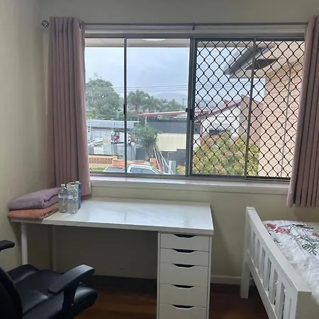 Granadilla St 2张超大单人床走路到商场公交站 G3 Homestay Brisbane