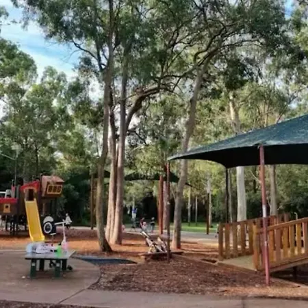 Granadilla St 超大间2张床走路到公交站商场g2 Brisbane