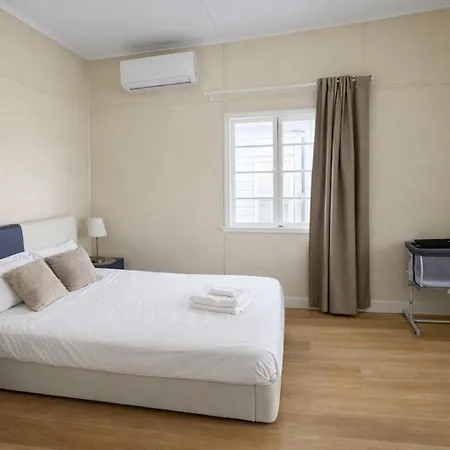 Entire 3bedroom House Close To Cbd * Brisbane
