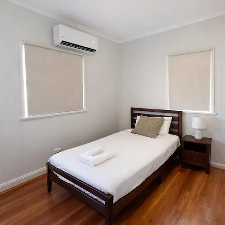 Entire House Walk To South Bank Mater *