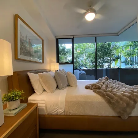 Apartment Luxe Retreat 2 Bed Unit - Airport 13mins, Free Parking, Train, Bus, Parks Nearby Brisbane