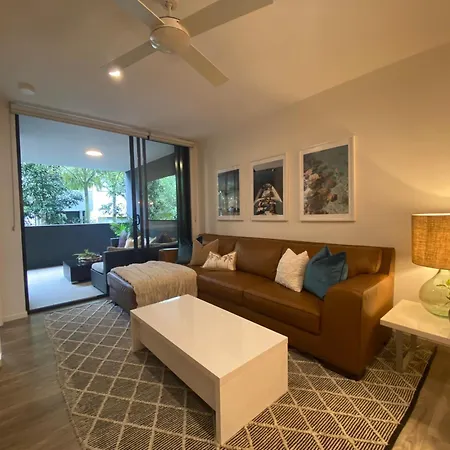 Apartment Luxe Retreat 2 Bed Unit - Airport 13mins, Free Parking, Train, Bus, Parks Nearby