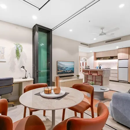 Diamonds Are Forever 1bed-1bath-parking-views *