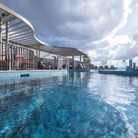 Stunning Sunset Rooftop River & City Views, Sauna, Carpark, Gym * Brisbane