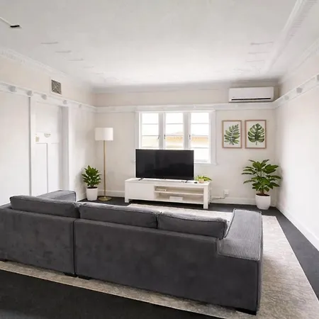 Stylish 2br Walk To South Bank & West End *