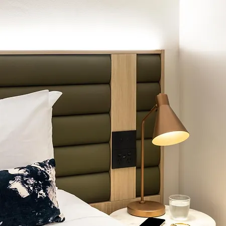 Hotel Adina Chermside 4*