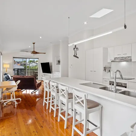 Bright 3-bed In Leafy Annerley Brisbane