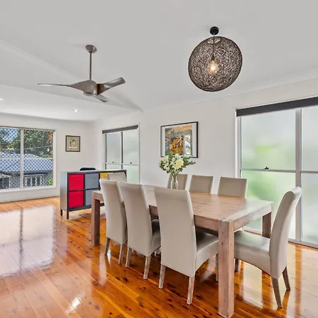 Bright 3-bed In Leafy Annerley Brisbane