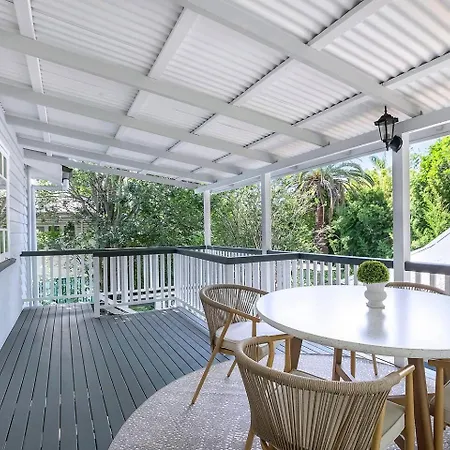Strathendrick - Timeless Queenslander Haven Near Cbd Holiday home Brisbane
