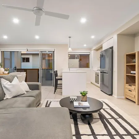 Market Square Modern Haven - Near Qeii And Griffith Uni Homestay Brisbane