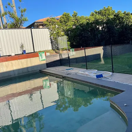 Villa Carindale Family Home, Private Pool, Leisure