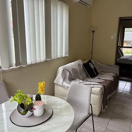 Holiday home Cozy 1br Flat In Sunnybank Solo And Couple Travelers