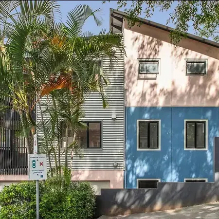 Apartment 3br, 2 Baths - Stylish In Kangaroo Point *