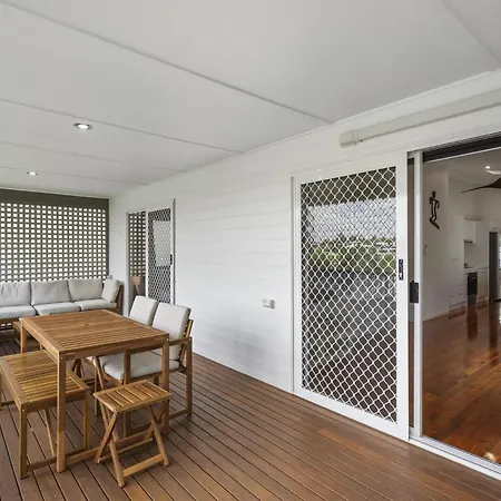 Bright 3-bed In Leafy Annerley Holiday home Brisbane