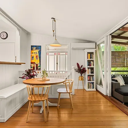 Holiday home 1920s Near Paddington And Cbd