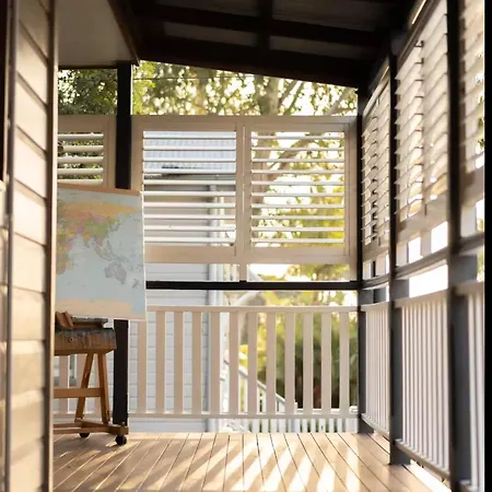 3br Charming Queenslander Mins Drive To Cbd And Gabba Stadium! Brisbane