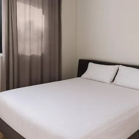 Villa New Luxury Private Unit Near Airport & Cbd Brisbane