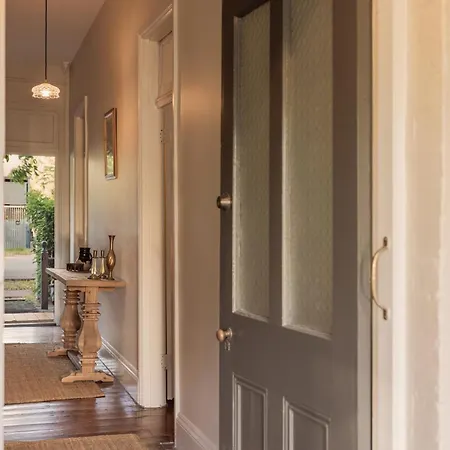 Spacious Inner Heritage Holiday home *