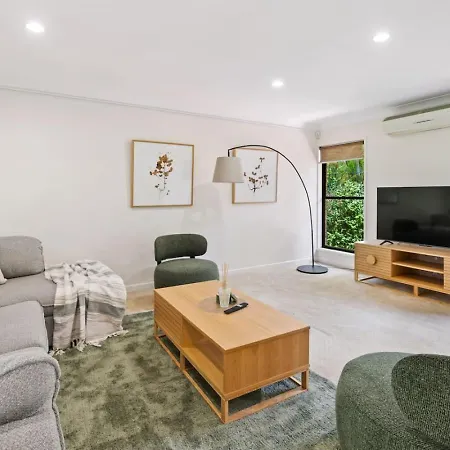 Spacious 4br Family In Sunnybank *