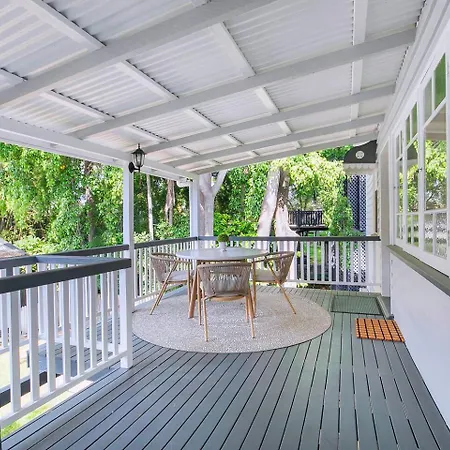 Strathendrick - Timeless Queenslander Haven Near Cbd Holiday home Brisbane