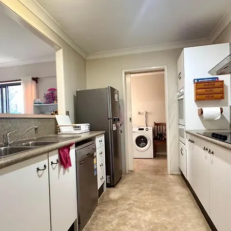 Walk To Market Square And Garden City! Macgregor Homestay Brisbane