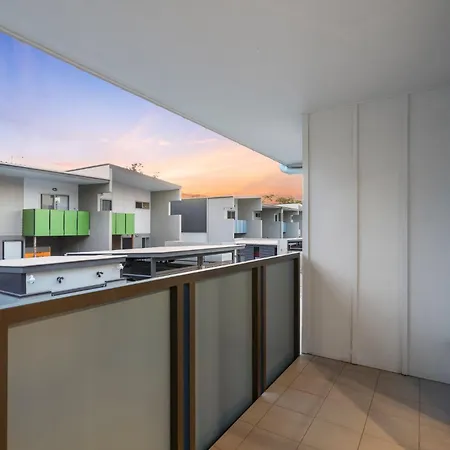 Market Square Modern Haven - Near Qeii And Griffith Uni Homestay *