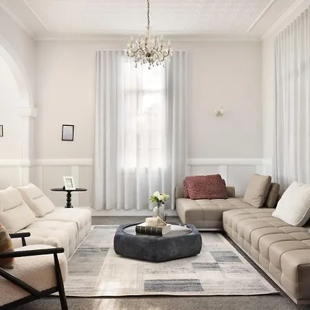 6mil Luxe Hilltop 6 Bedroom Heritage Mansion Holiday home Brisbane