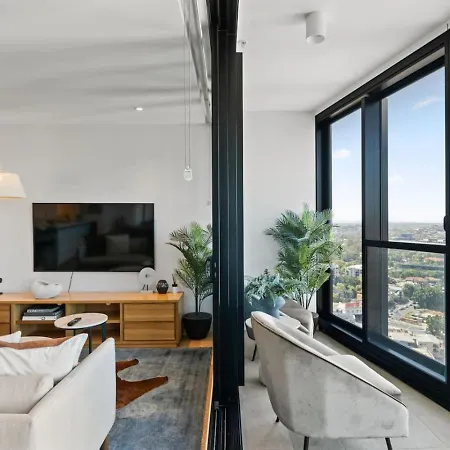 Holiday home Modern Skyline 3br With Pool Gym And Tub