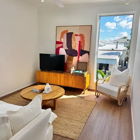 Luxury Townhouse With Sauna, Peloton And Workspace Holiday home Brisbane