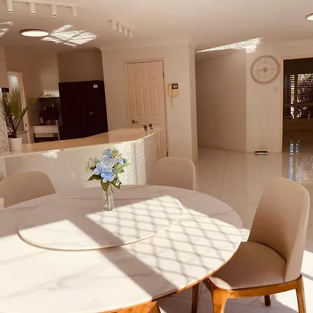 Villa Carindale Family Home, Private Pool, Leisure