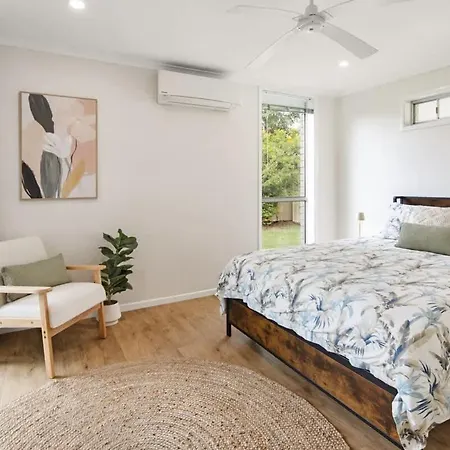 Holiday home Spacious 4br 3 Bathroom Sunnybank Retreat