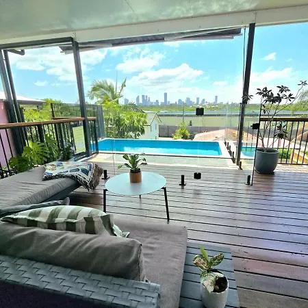Holiday home Beautiful 2 Story, 4 Bed House, Pool & Views