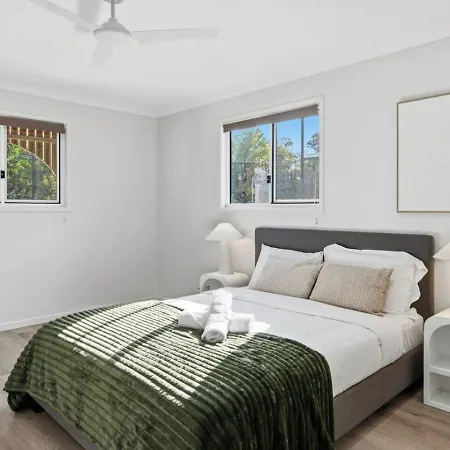 Spacious 3br In Quiet Tarragindi Location
