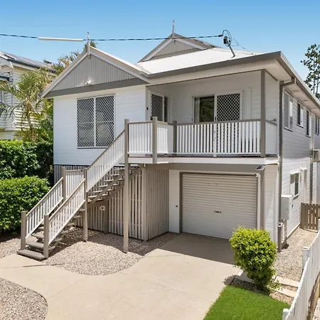 Bright 3-bed In Leafy Annerley *