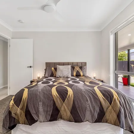 3 Bedroom Fully Renovated Away From