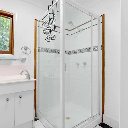 4 Bed Queenslander Views Walk To Suncorp Deck + Parking Brisbane