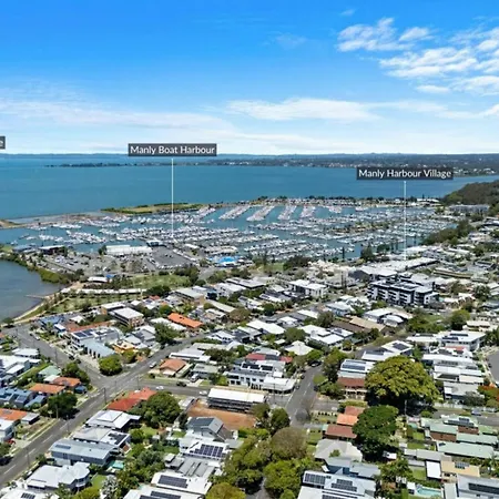 4bdr Queenslander With Pool Near Manly Esplanade Brisbane