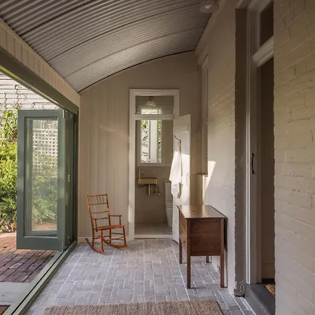 Spacious Inner Heritage Holiday home