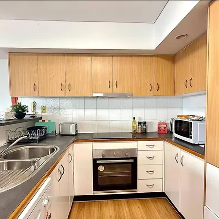 Apartment 3br, 2 Baths - Stylish In Kangaroo Point