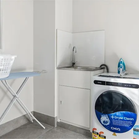 Spacious 3br In Quiet Tarragindi Location Holiday home
