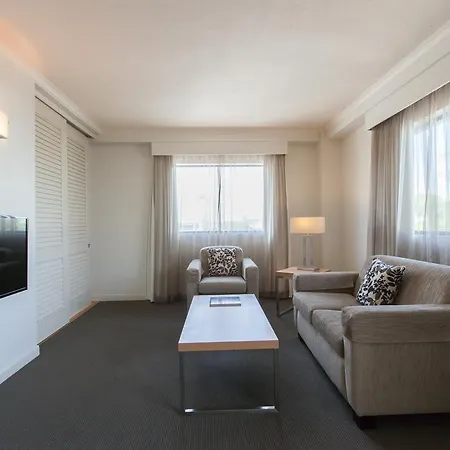 Cosmo 4* Brisbane