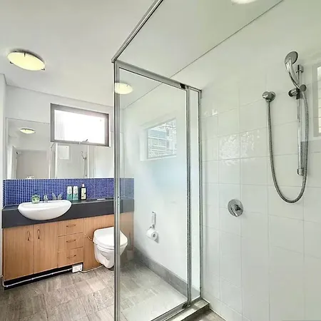 Apartment 3br, 2 Baths - Stylish In Kangaroo Point Brisbane