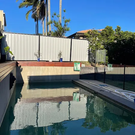 Carindale Family Home, Private Pool, Leisure * Brisbane