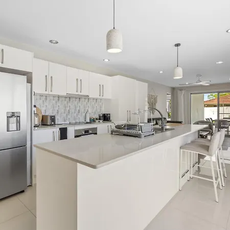 Holiday home Spacious 4-bed House With Secure Parking Brisbane