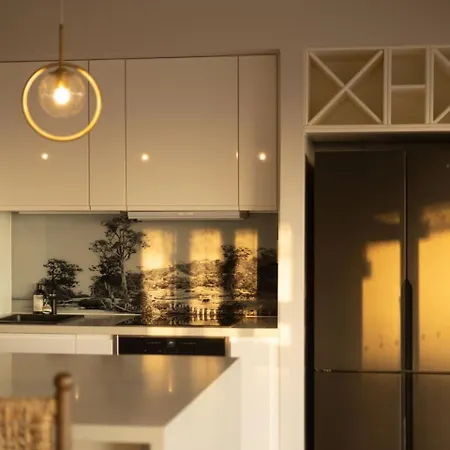 Holiday home 6mil Luxe Hilltop 6 Bedroom Heritage Mansion *
